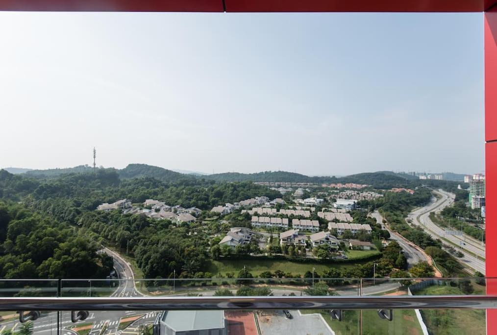 Palm Armada Residence Free Parking And Netflix プトラジャヤ エクステリア 写真